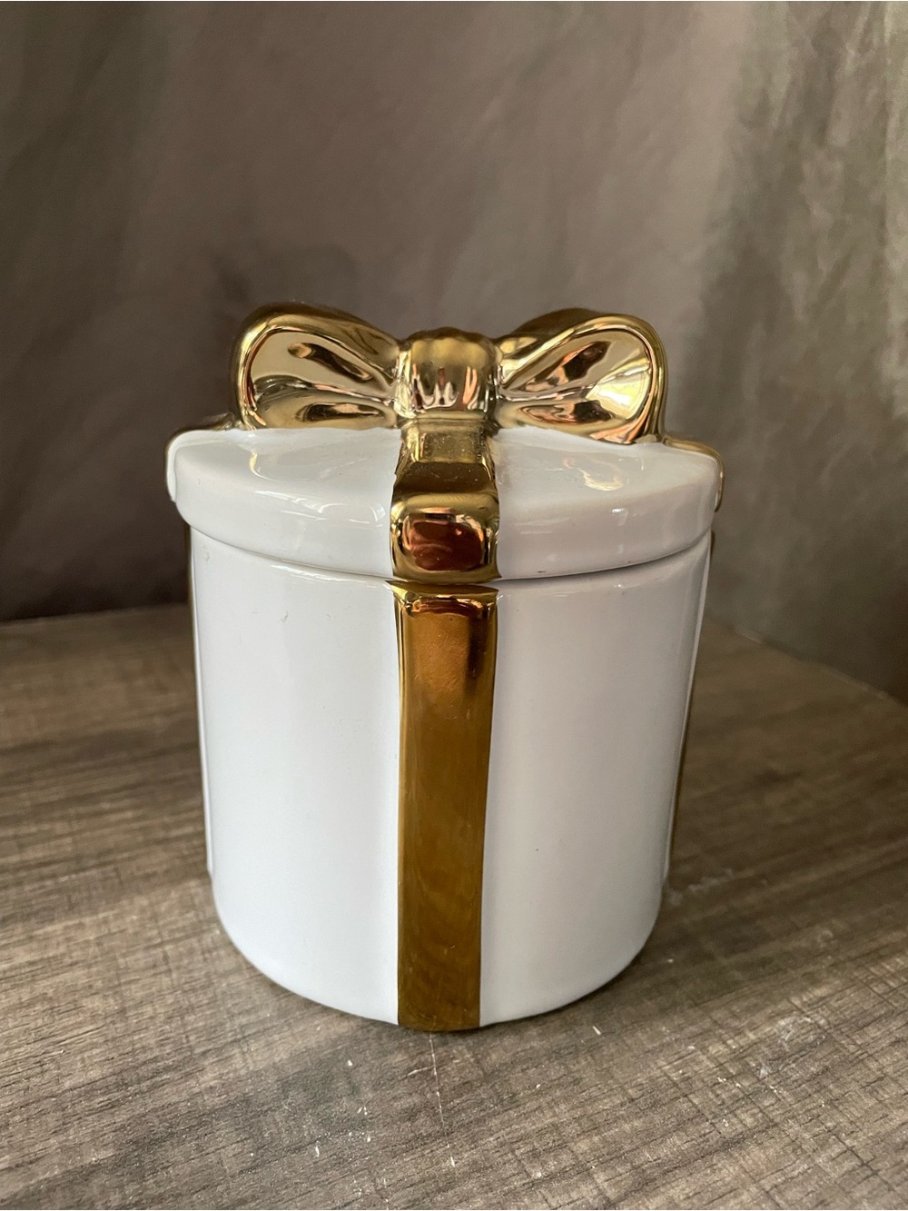 Holiday White Ceramic Wrapped Gift Jar Gold Bow Trinket Box 5.5 Inches